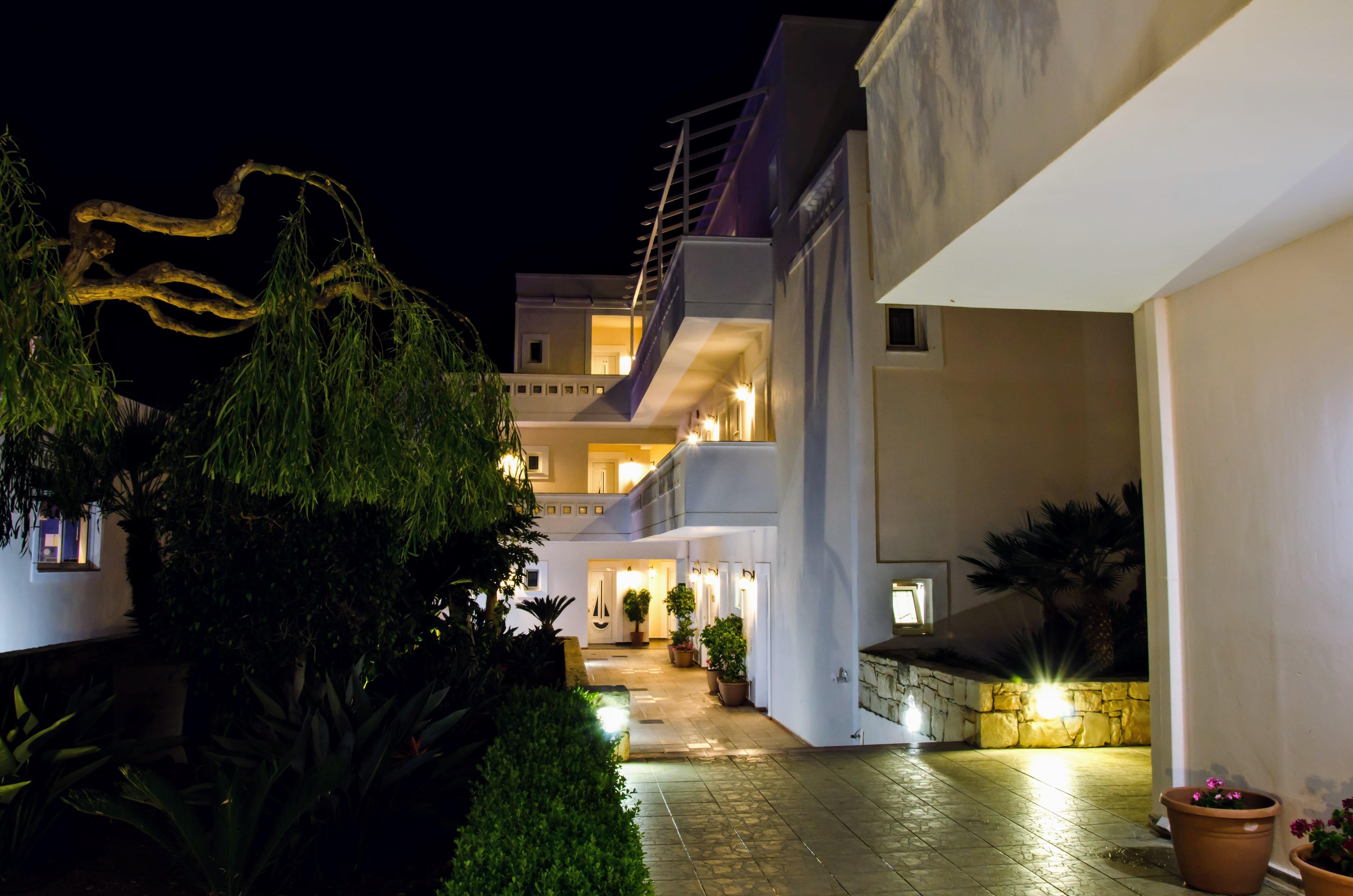 Yiannis Manos Hotel Resort Malia Extérieur photo